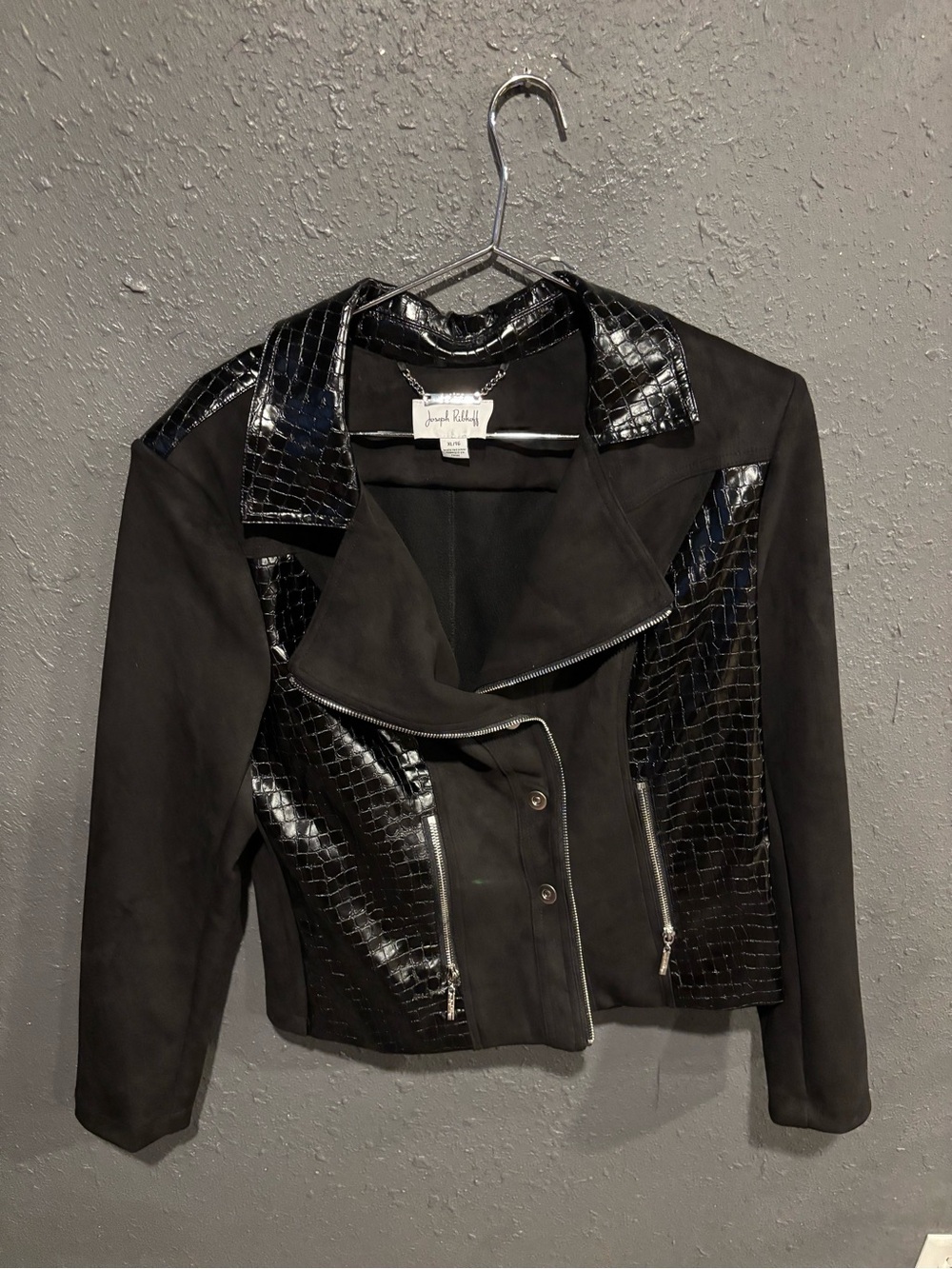 Women’s Joseph Ribkoff Black Croc-Accent Moto Jacket
